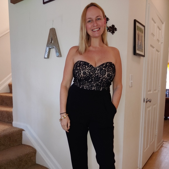 Meet your Posher! - Picture 1 of 16